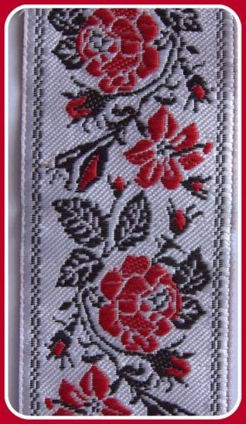 Panglica cu model