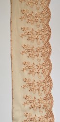Dantela brodata pe tull lata 8 cm / bel
