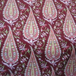 Material patchwork si quilting