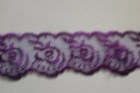 Dantela brodata pe organza